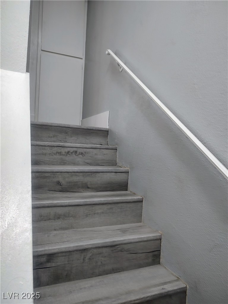 4614 Grand Drive 2 Property Photo 19