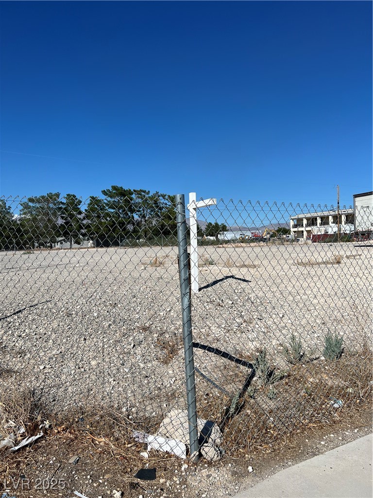 5622 Rowland Avenue Property Photo 2