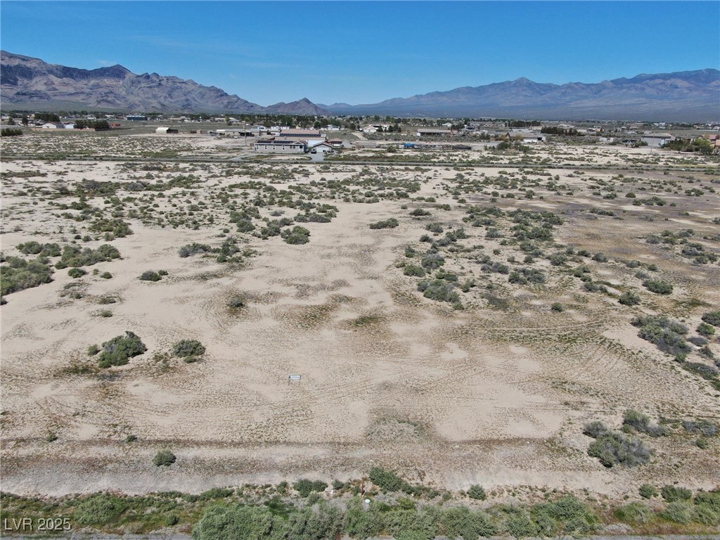 1640 Francine Street Property Photo 8