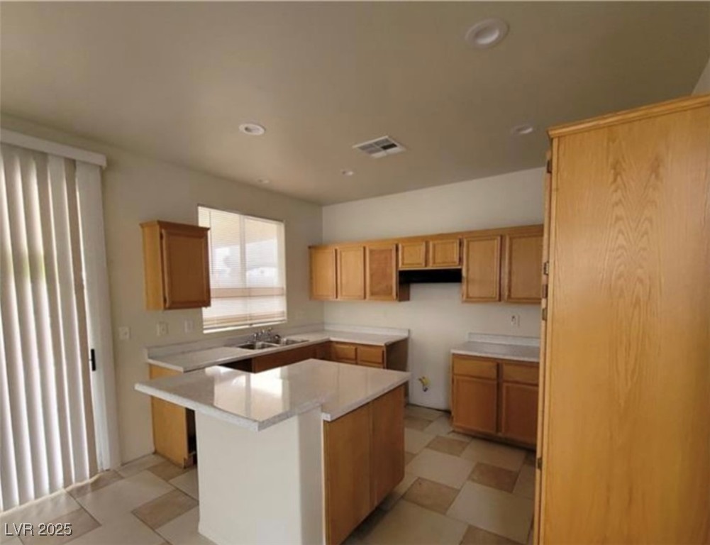 8701 Shady Pines Drive Property Photo 5