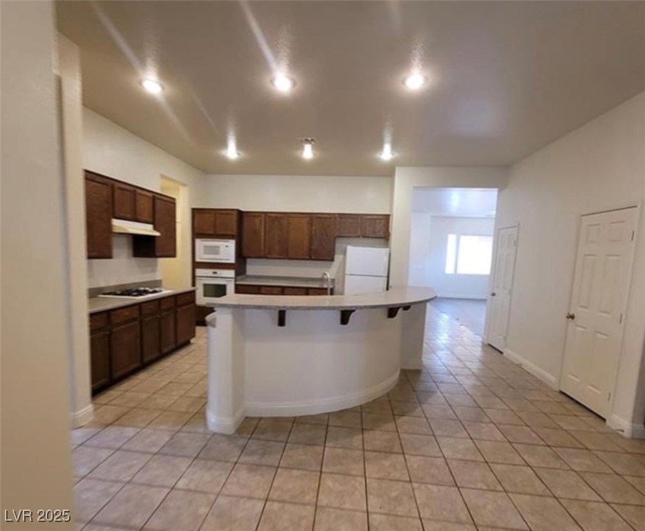 8240 Aurora Peak Avenue Property Photo 2