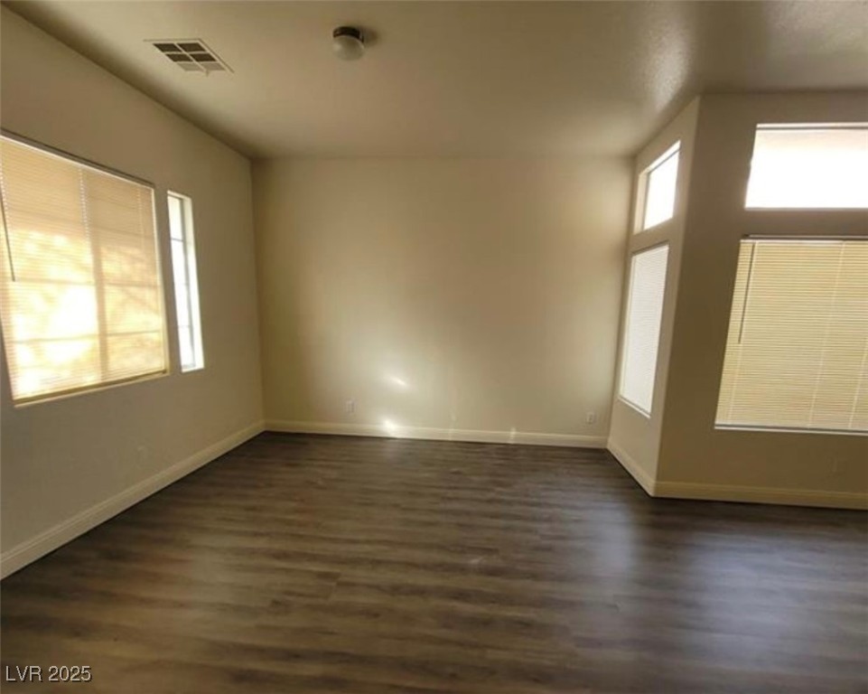 8240 Aurora Peak Avenue Property Photo 10