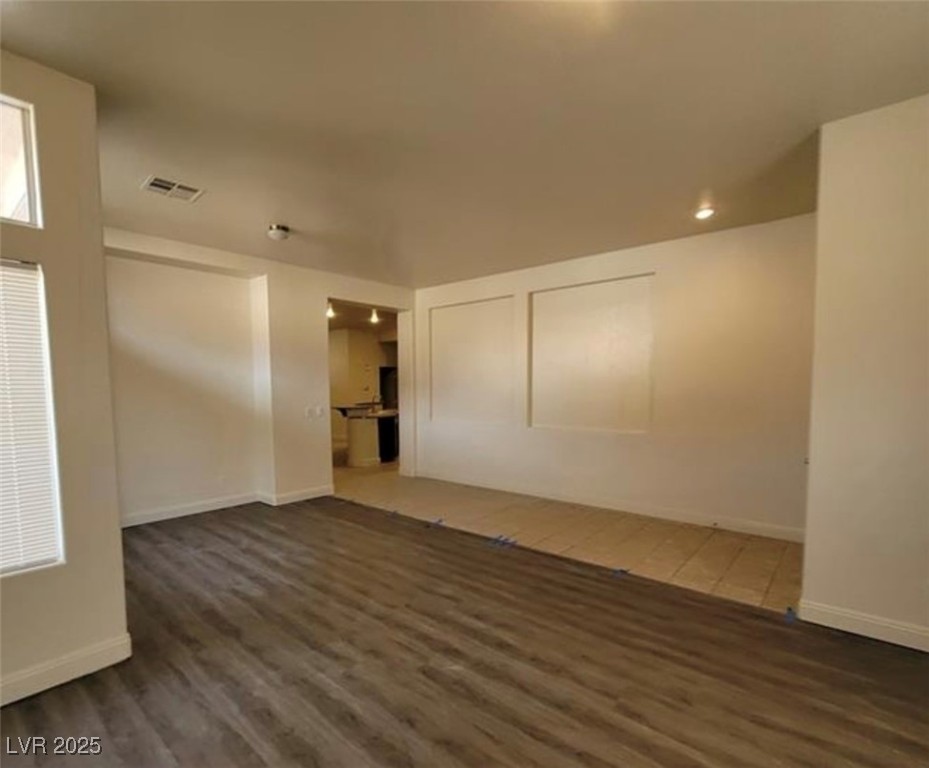 8240 Aurora Peak Avenue Property Photo 12
