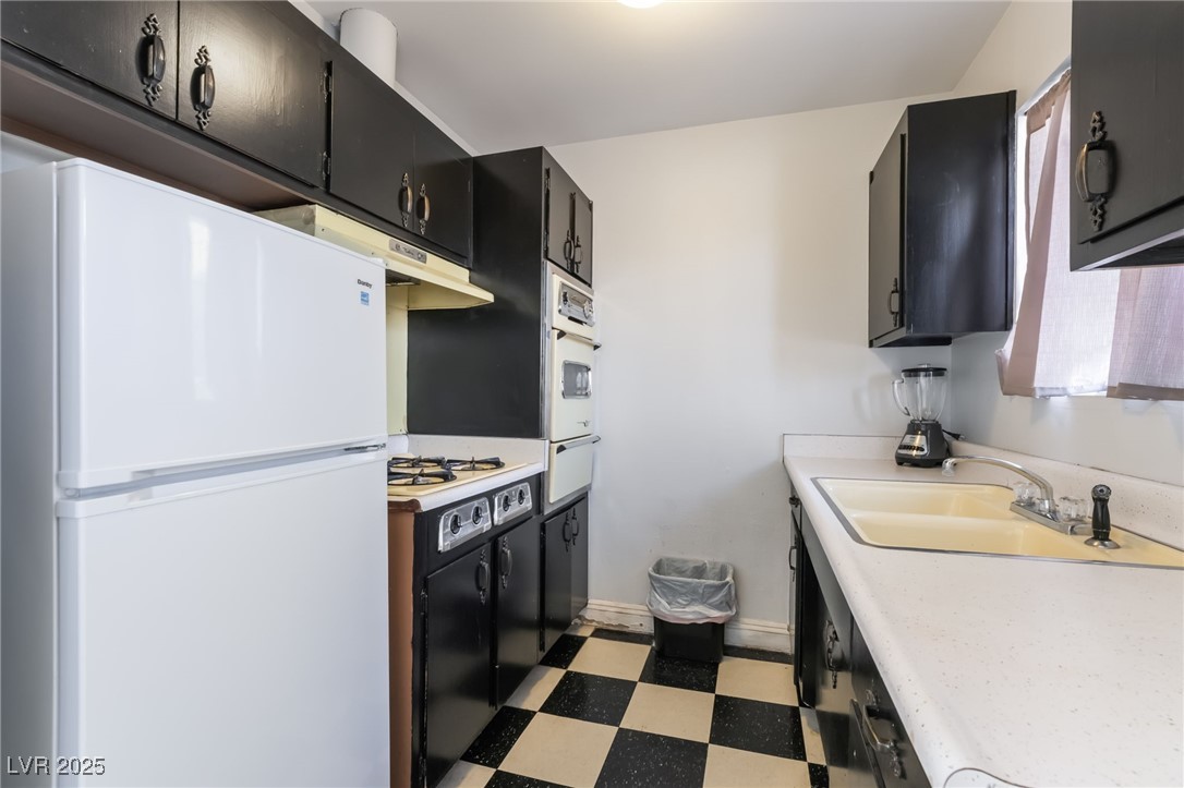 909 Cashman Drive Property Photo 39