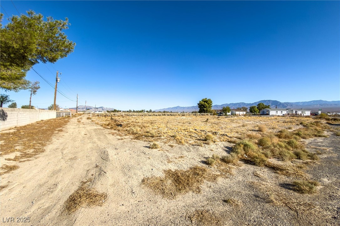 2330 South Laguna Street Property Photo 3