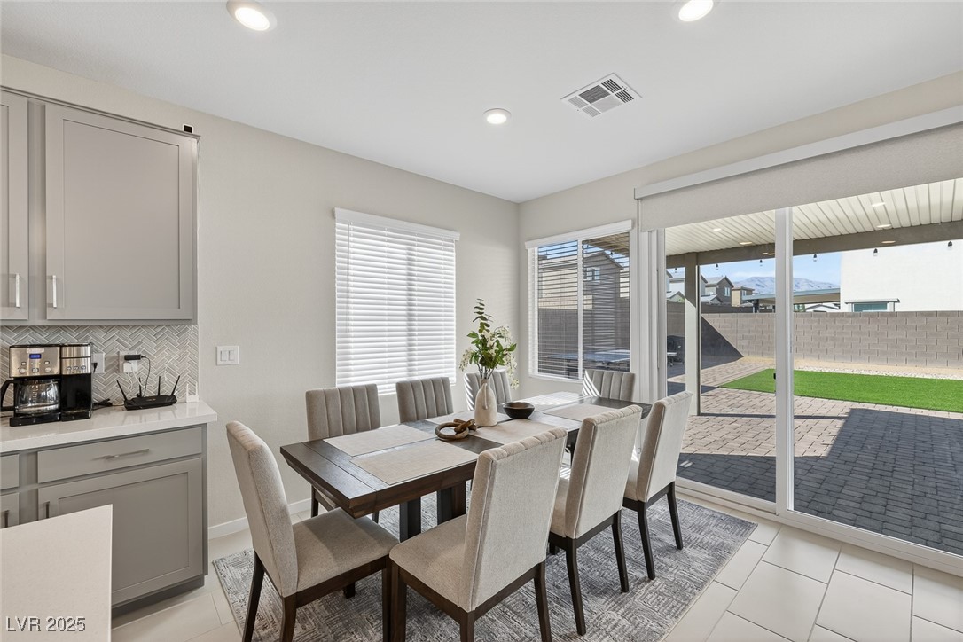 2728 High Echelon Road Property Photo 11