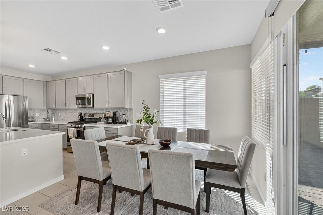 2728 High Echelon Road Property Photo 12