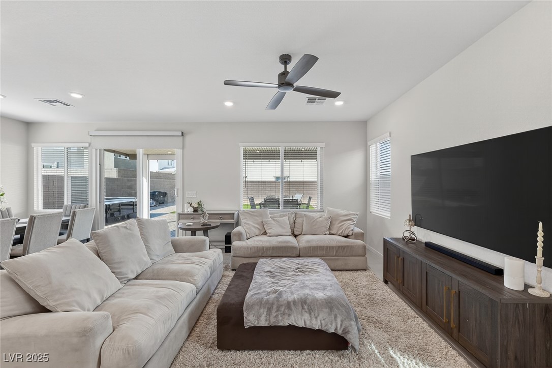 2728 High Echelon Road Property Photo 16