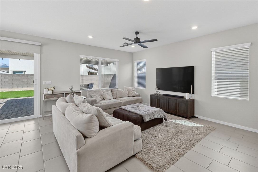 2728 High Echelon Road Property Photo 17