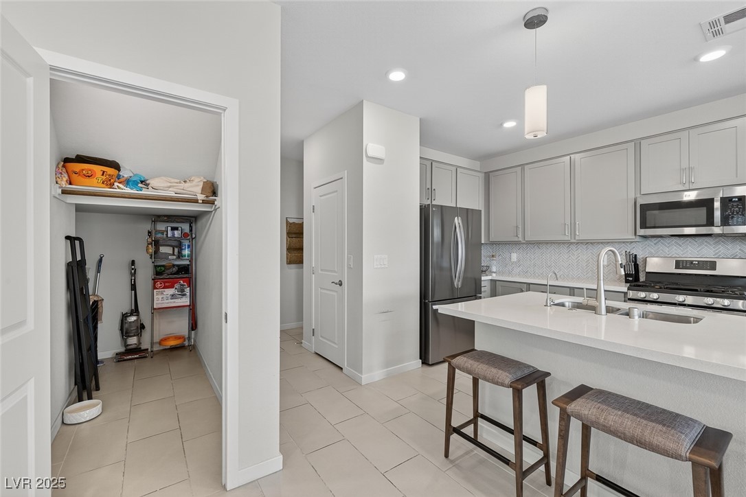 2728 High Echelon Road Property Photo 21
