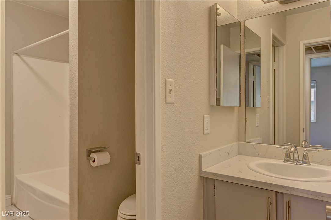 4666 Monterey Circle 4 Property Photo 13