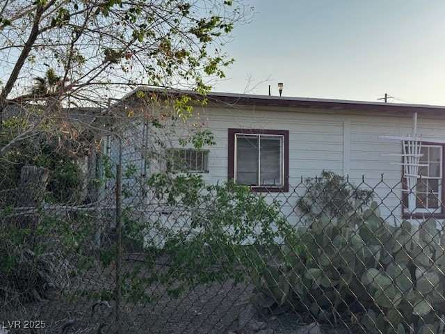 203 West Pacific Avenue Property Photo 6