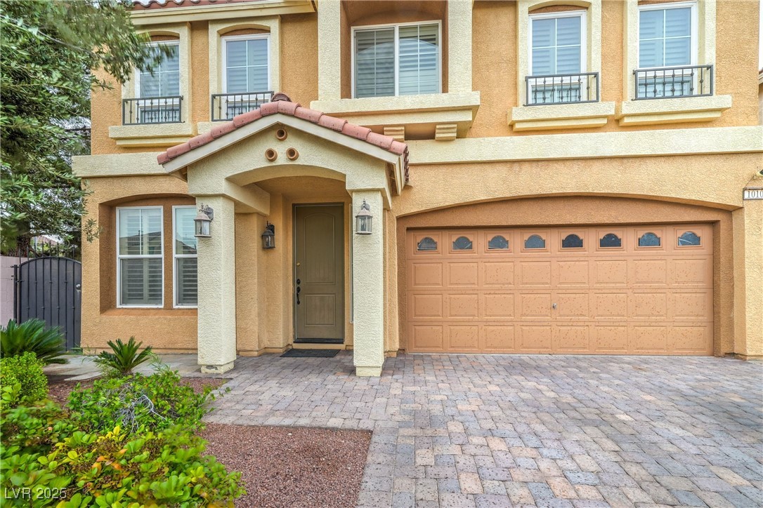 1010 Saffex Rose Avenue Property Photo 4