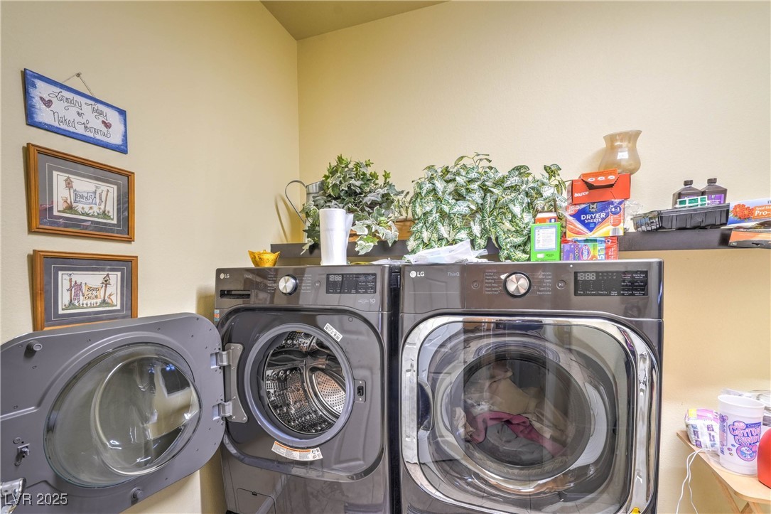 1010 Saffex Rose Avenue Property Photo 21