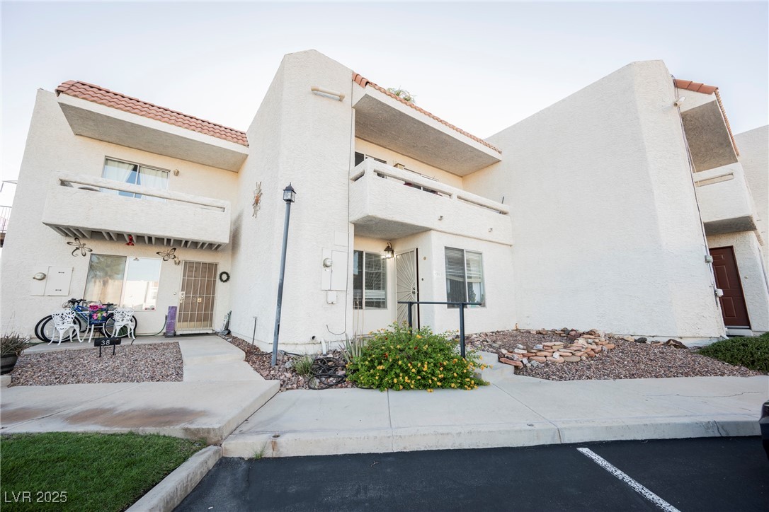 687 Marina Drive 39 Property Photo 1