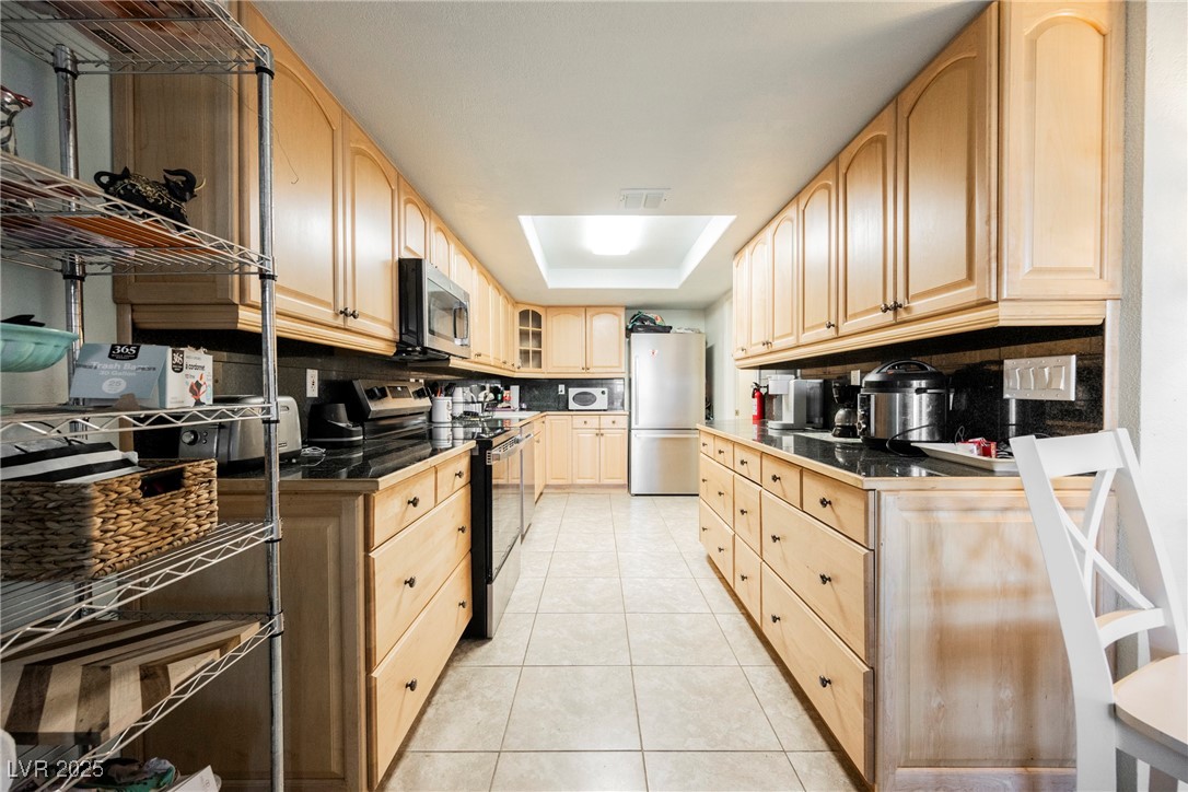 687 Marina Drive 39 Property Photo 23