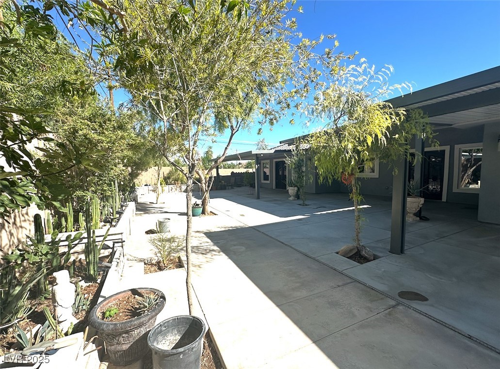 1202 South Rancho Drive Property Photo 58