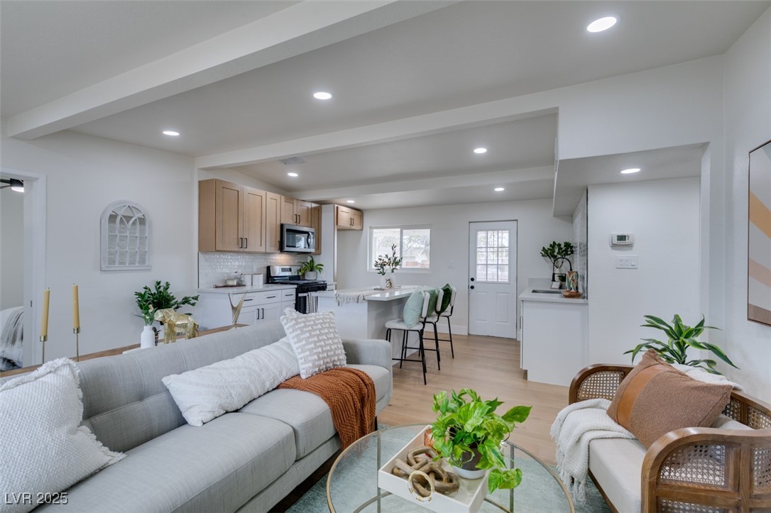 504 North Minnesota Street Property Photo 9