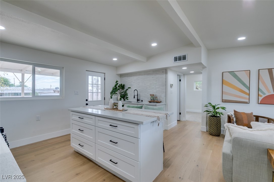 504 North Minnesota Street Property Photo 10