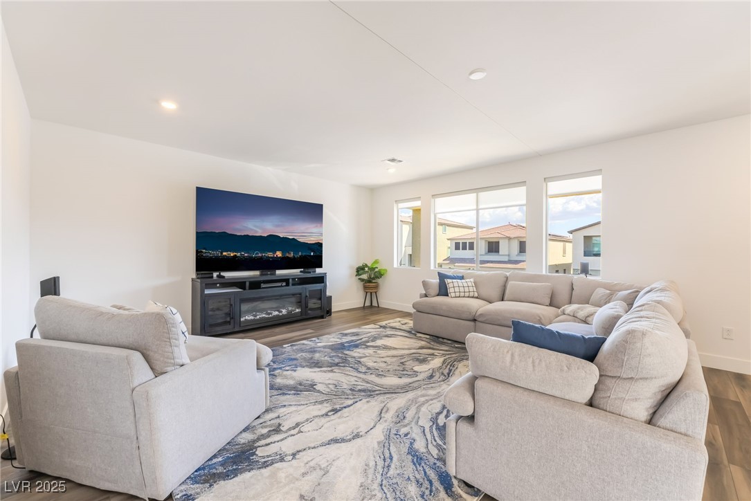 10197 Magnolia Creek Street Property Photo 5