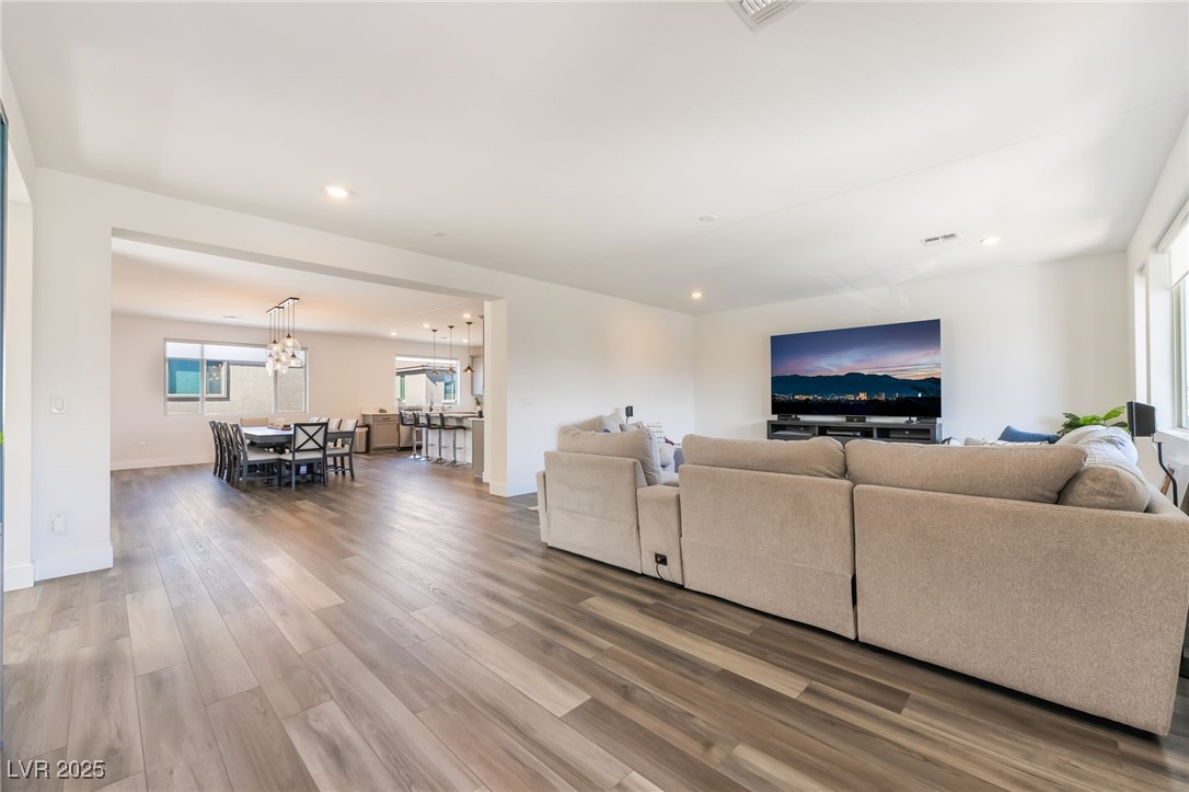 10197 Magnolia Creek Street Property Photo 7