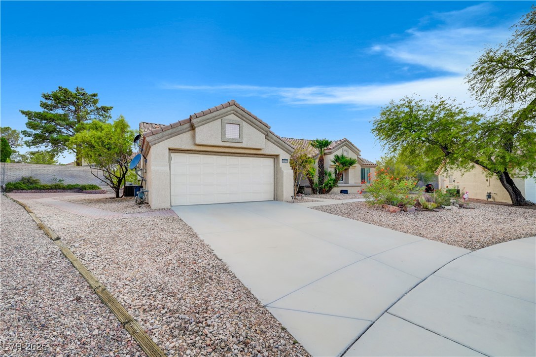 3033 Merimar Drive Property Photo 1
