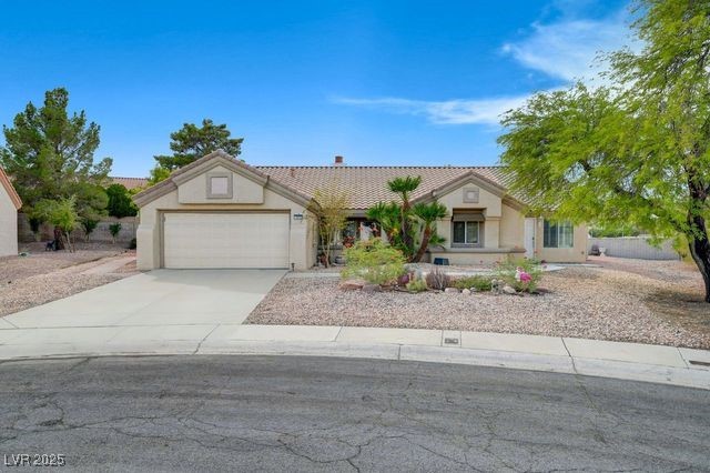 3033 Merimar Drive Property Photo 2