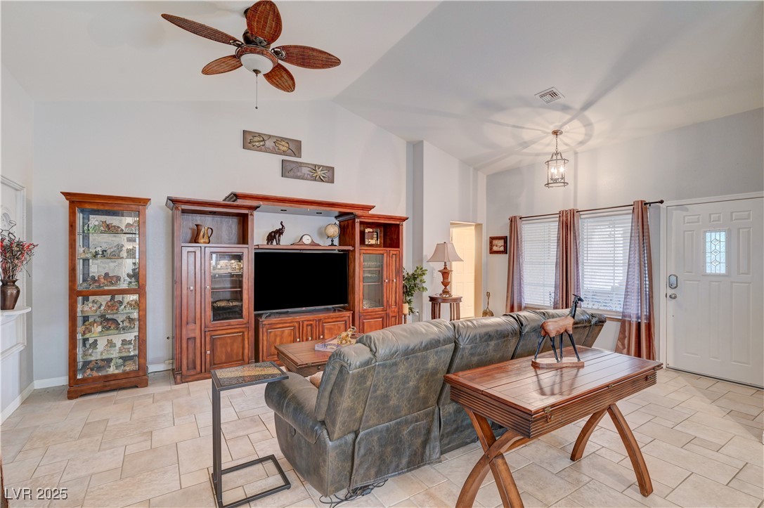 3033 Merimar Drive Property Photo 14