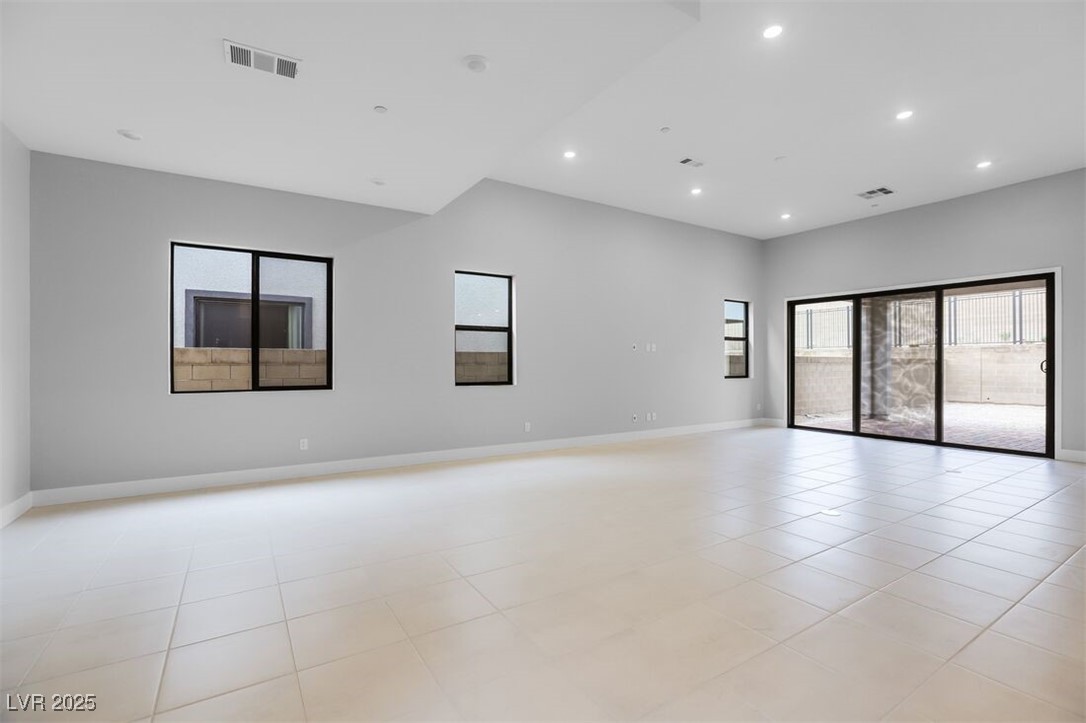 597 Stowell Avenue Property Photo 12