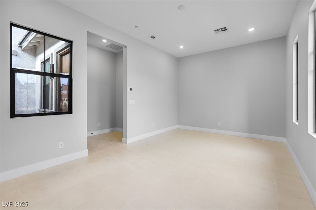 597 Stowell Avenue Property Photo 28