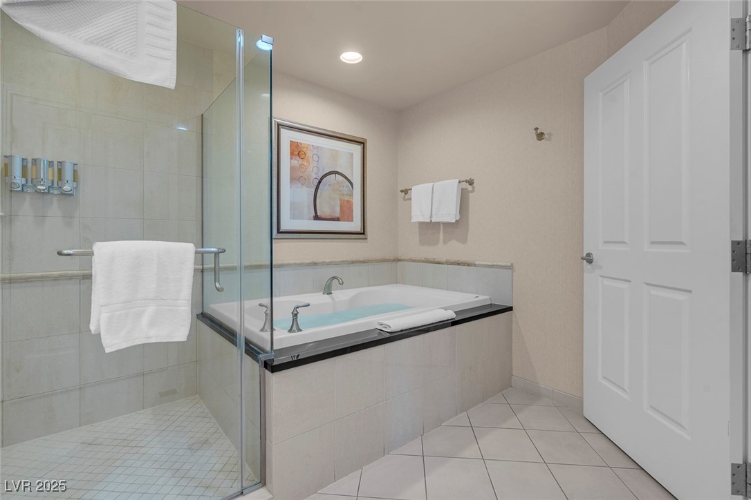 135 East Harmon Avenue 3407 Property Photo 21