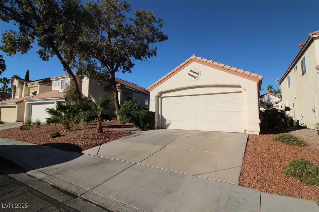 1629 British Cup Drive Property Photo 1