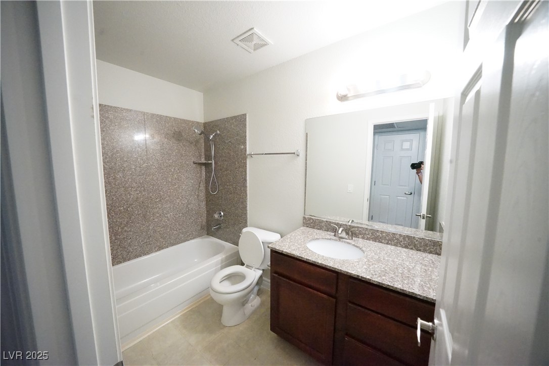2606 South Durango Drive 264 Property Photo 8