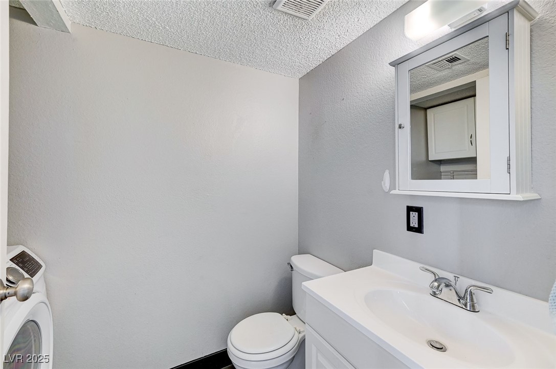 4045 Great Plains Way Property Photo 24