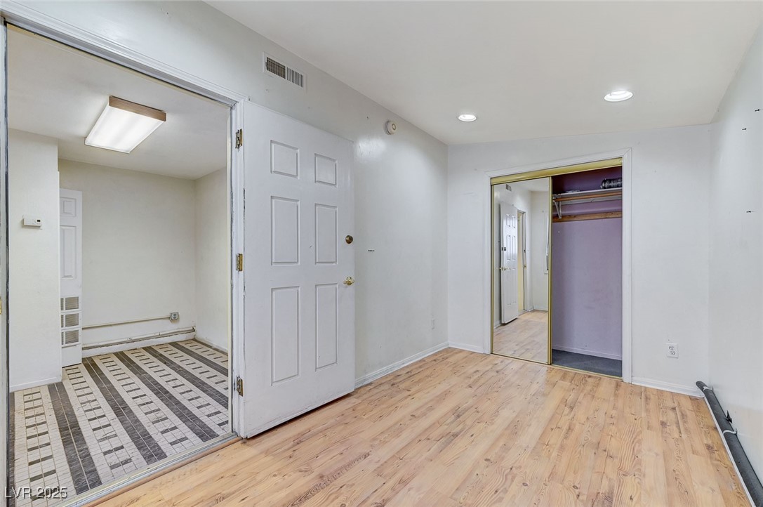 4045 Great Plains Way Property Photo 32