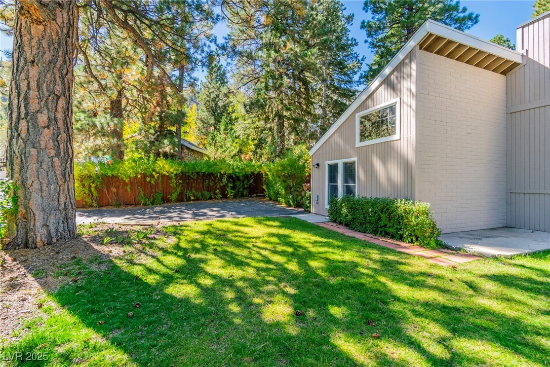 4063 Zugspitz Way Property Photo 4