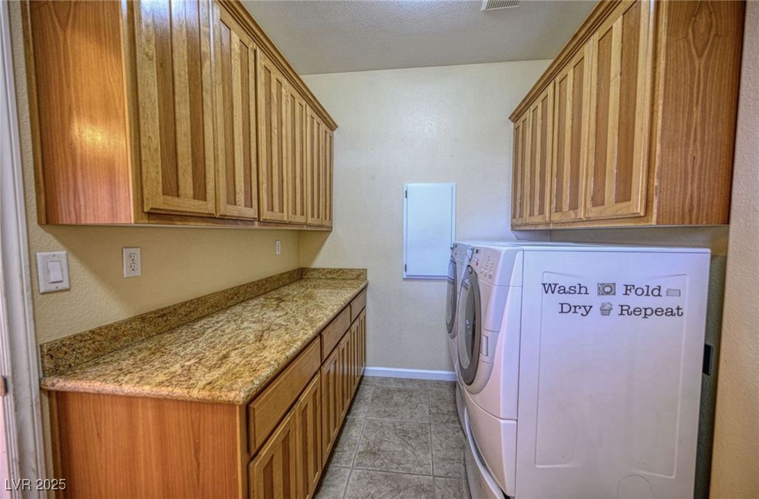 6780 Sandpebble Street Property Photo 24