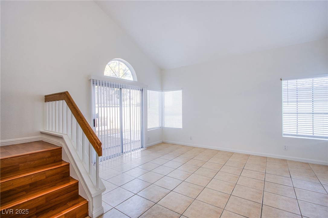 6726 Paljay Court Property Photo 4