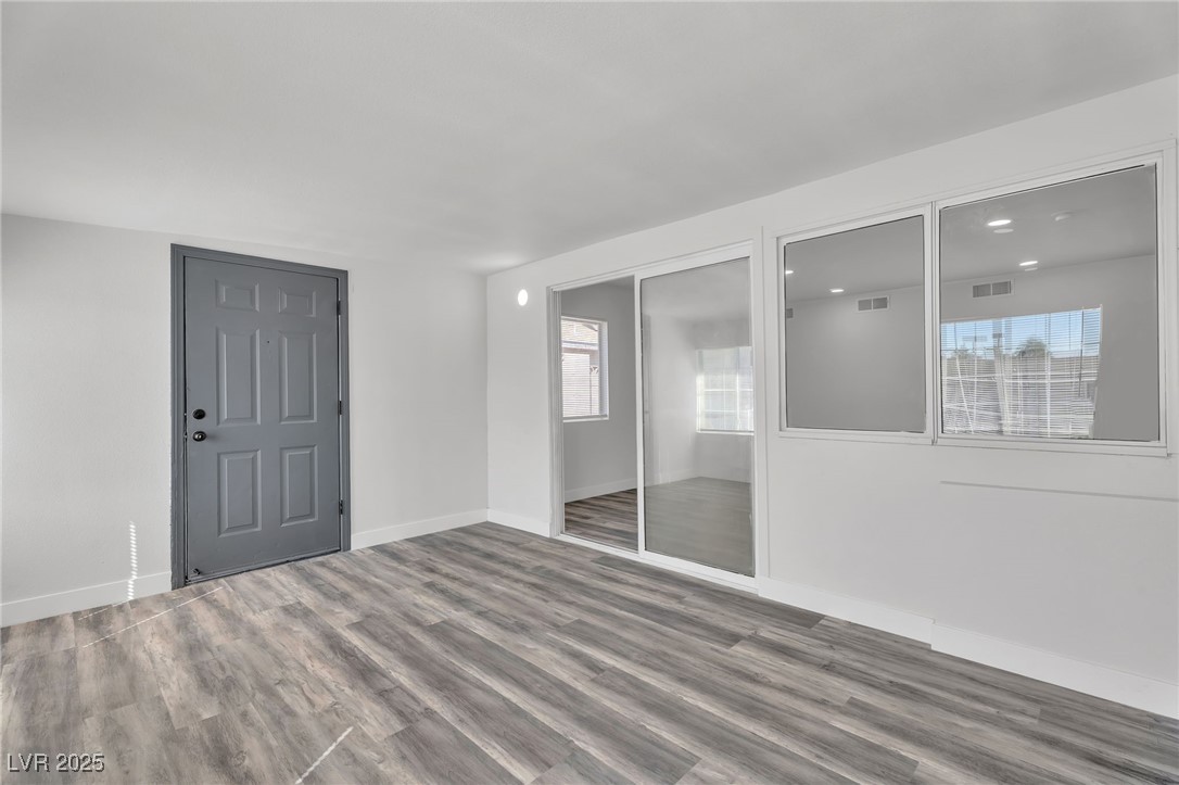 7225 Bridgeview Avenue Property Photo 10