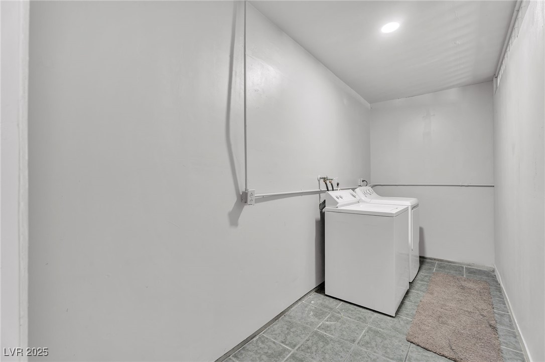 7225 Bridgeview Avenue Property Photo 12