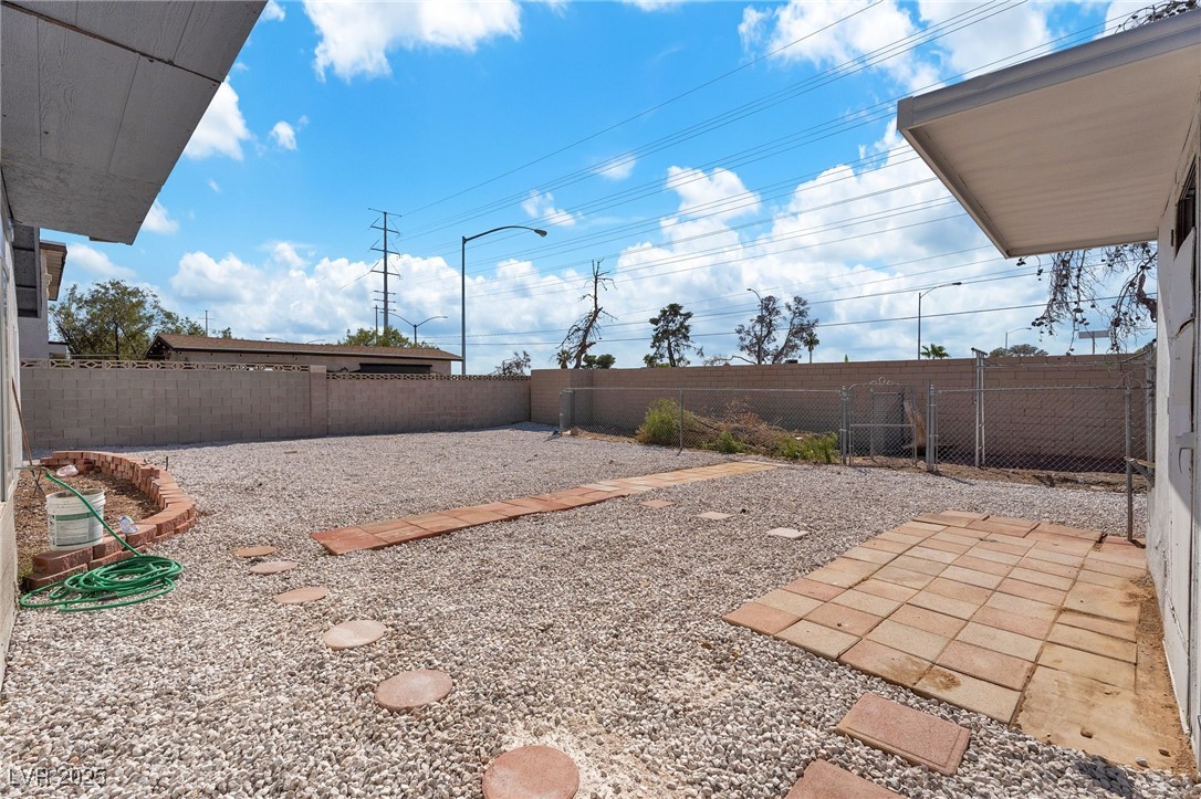 7225 Bridgeview Avenue Property Photo 26