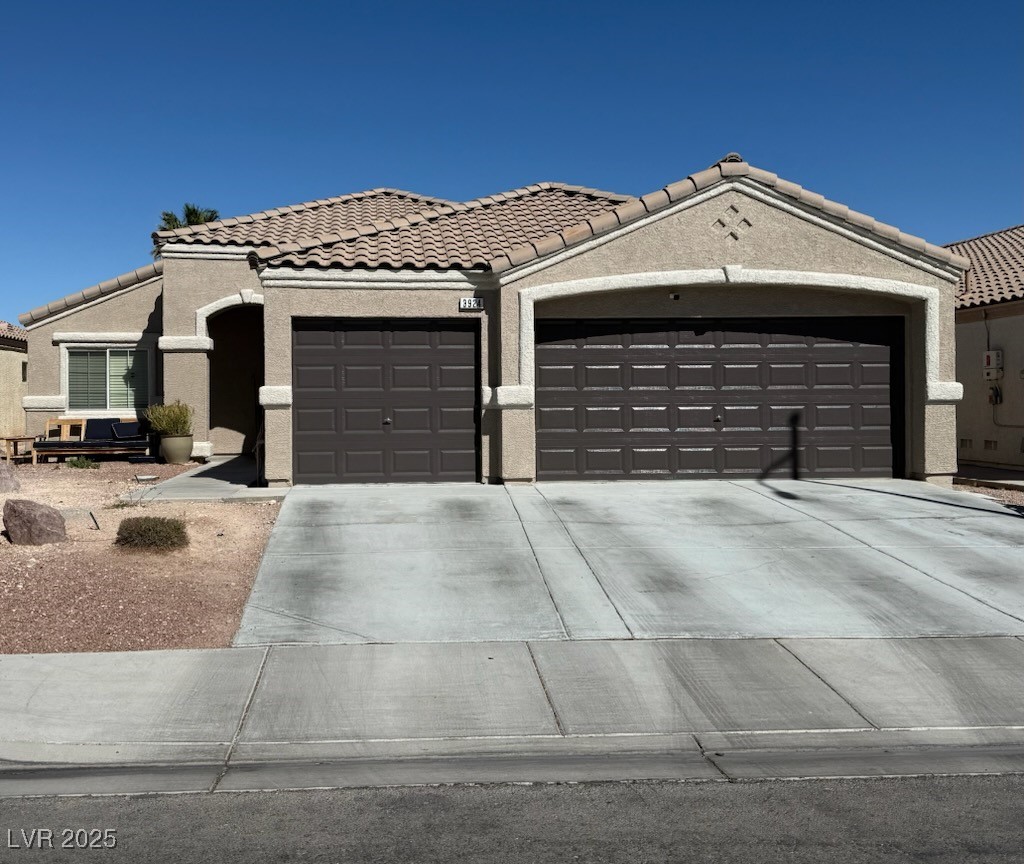 3924 West Colton Avenue Property Photo 1
