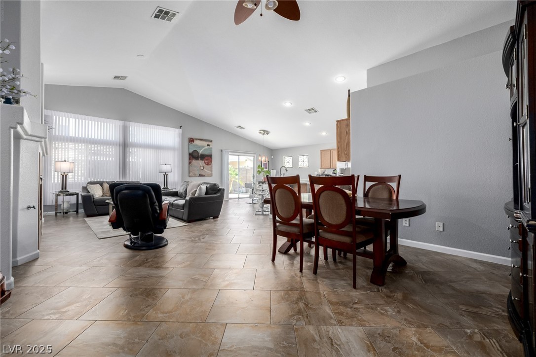 3924 West Colton Avenue Property Photo 5