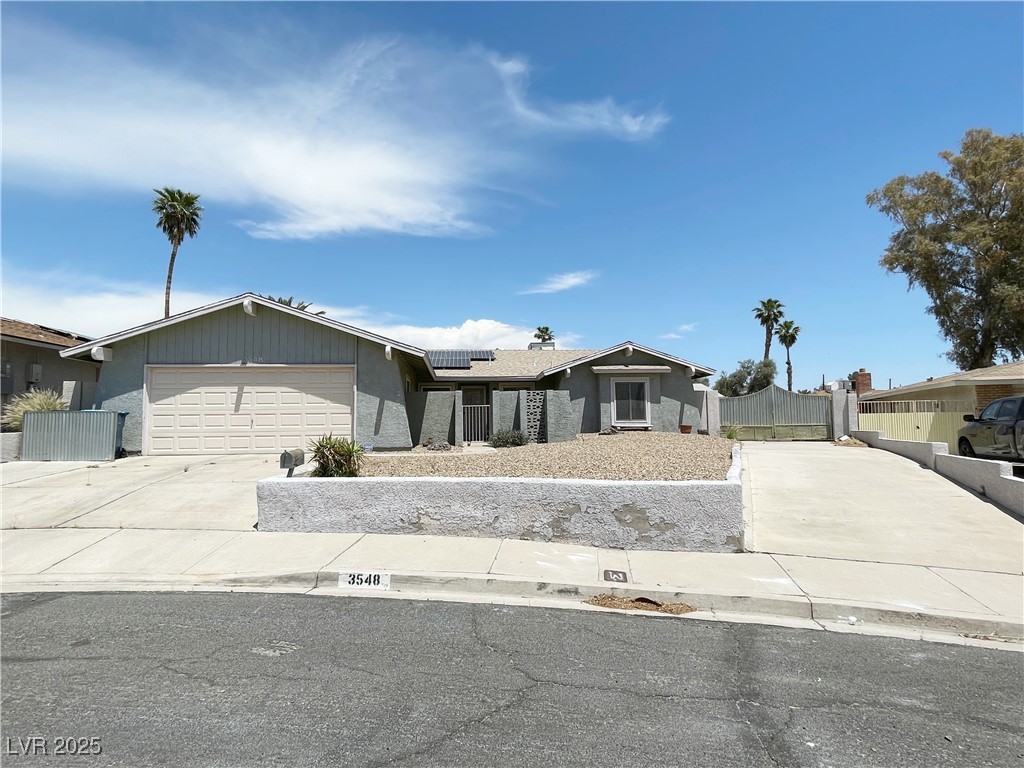 3548 Silver Bend Avenue Property Photo 1