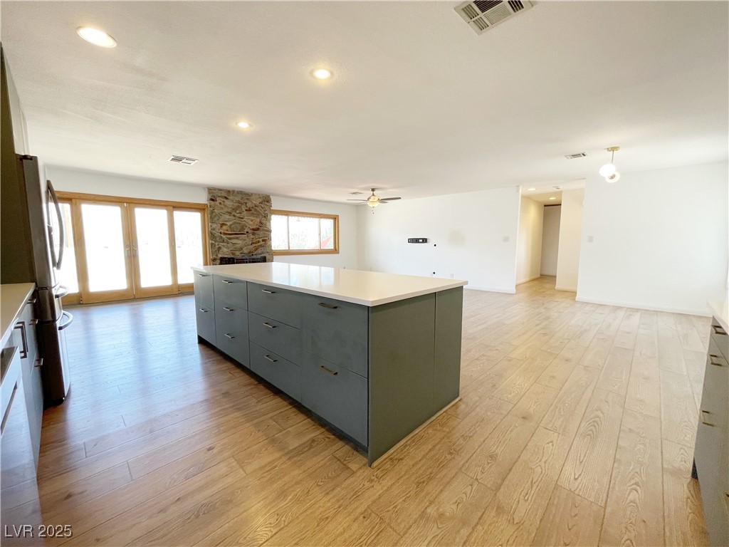 3548 Silver Bend Avenue Property Photo 8