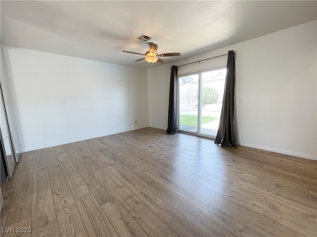 3548 Silver Bend Avenue Property Photo 24