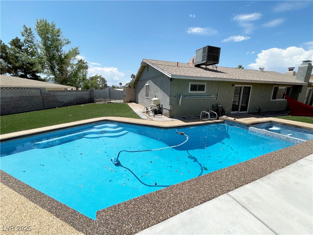 3548 Silver Bend Avenue Property Photo 36