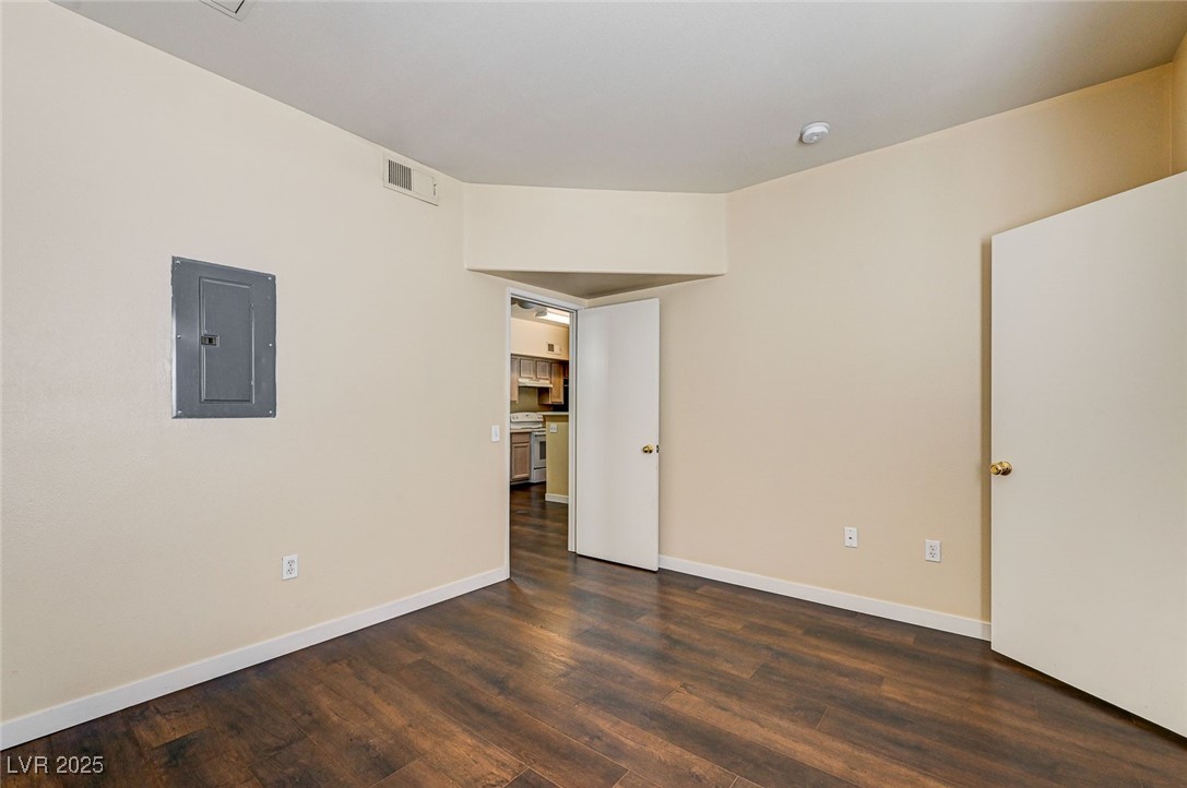2615 West Gary Avenue 2054 Property Photo 19