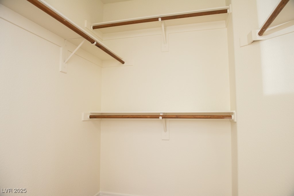 6984 Wineberry Drive Property Photo 12