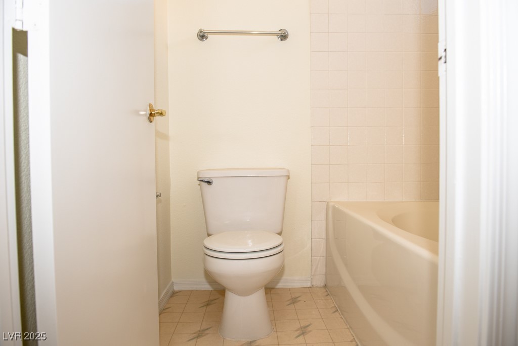 6984 Wineberry Drive Property Photo 14